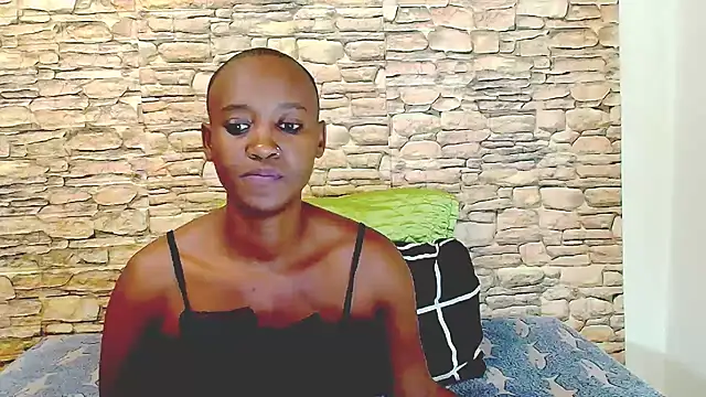 EbonyOlive69 webcam