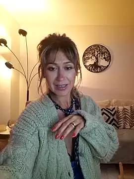 CelynaRoss webcam
