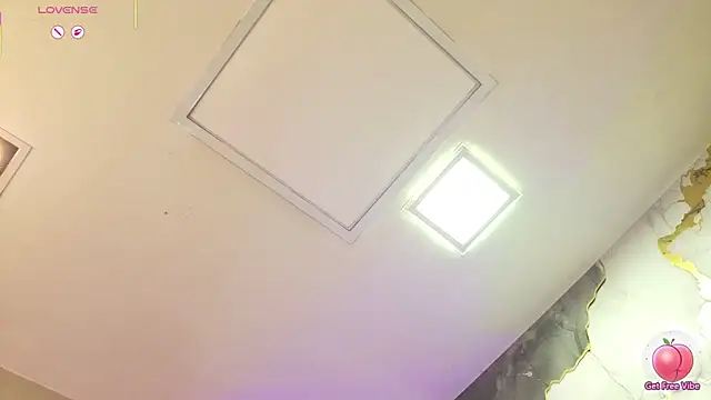 LolyYunno webcam