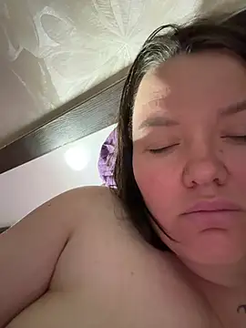 SunnyLeila2101 webcam