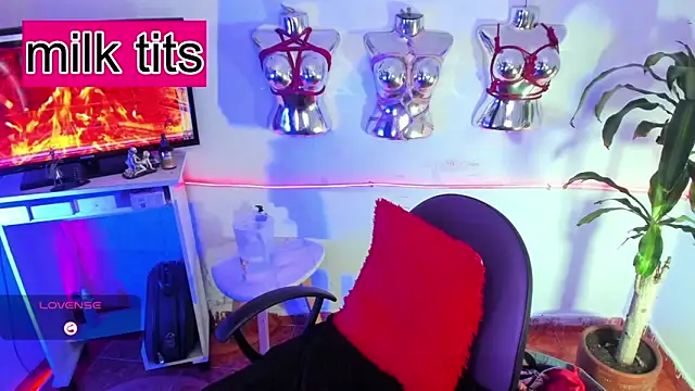 LucyStrike_ webcam