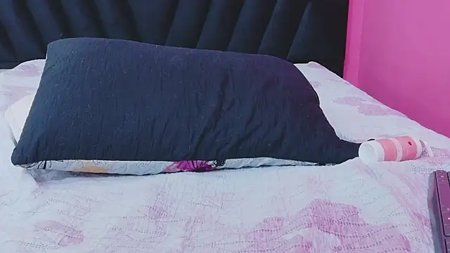 EbonyCoWorker live sex cam