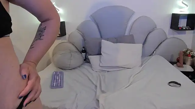 Emmily-sweet webcam