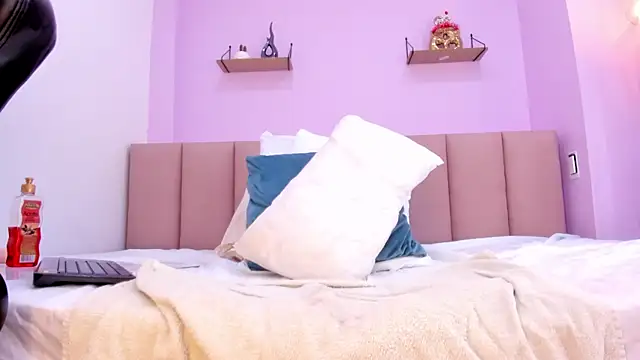 sam_doll_ webcam