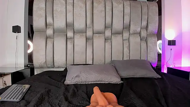 AngelineHeet webcam