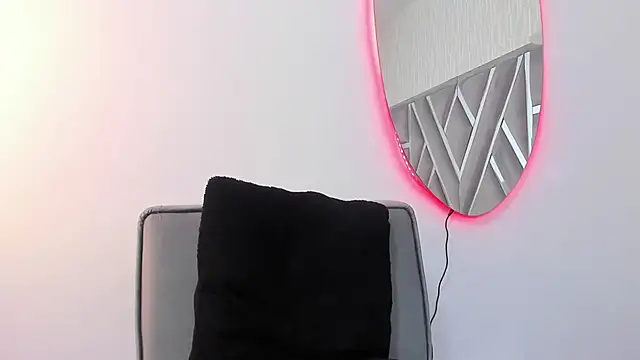 MonzerratBoyer webcam