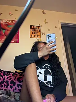 LeBimbo Stripchat cam model