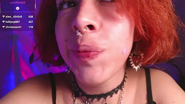 bri_von_dhara__ webcam