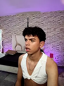 keahi_tay webcam