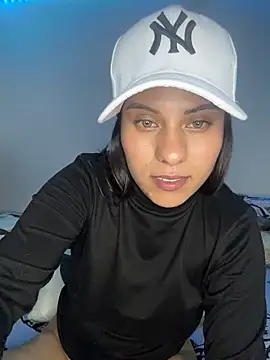 NaomiBDSM webcam