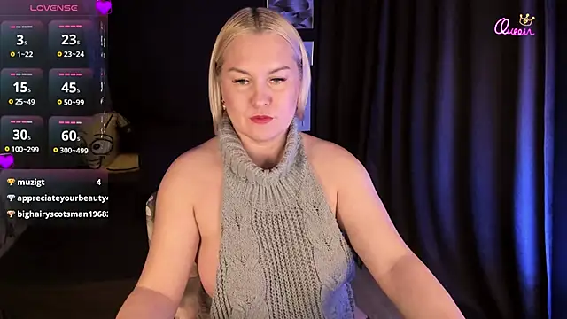 YolandaKiss webcam