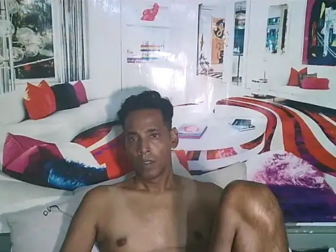 IndianHunk01 webcam