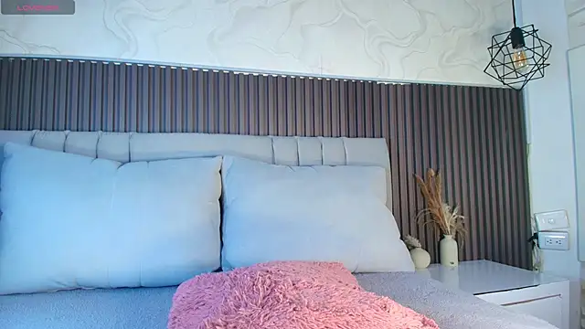 SHANONCLARK webcam