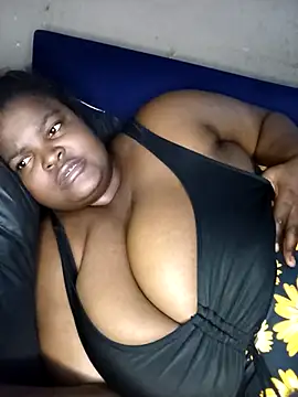ChubbyLucia webcam
