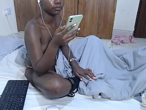 sadyann webcam
