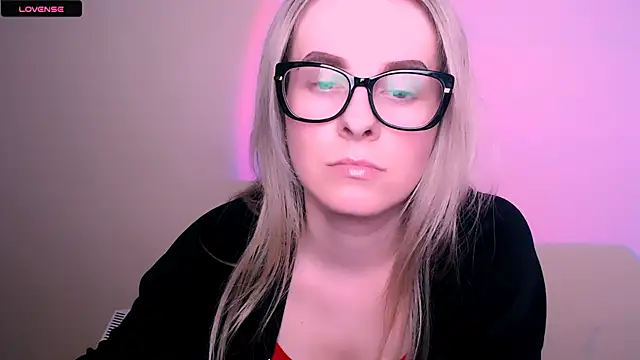 AnnePeach webcam