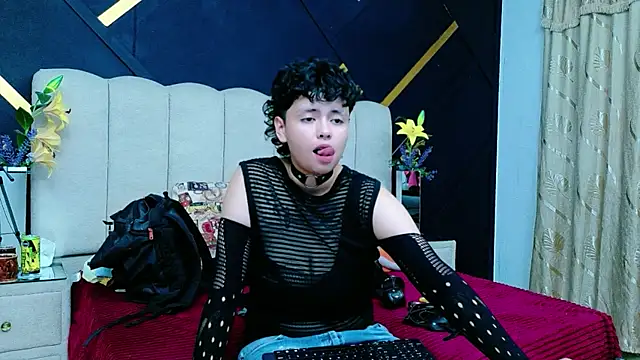 NikiEvanz webcam
