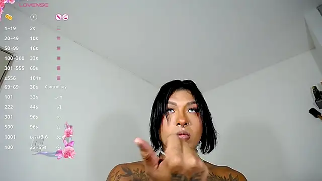 IsabellBigtitsxx webcam