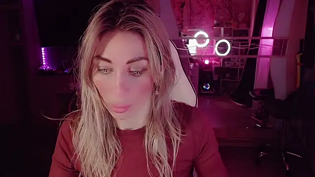 AnnieGOld_ webcam