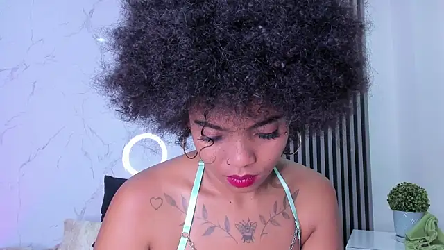 SarahLynn7 webcam