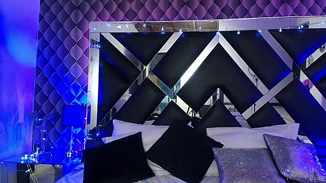 victoriaa_lee_ - Victoriaa_lee_'s free webcam - UK Sex Cams
