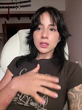 Ale_Lewis webcam