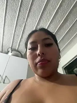 emmyjhonson07 webcam