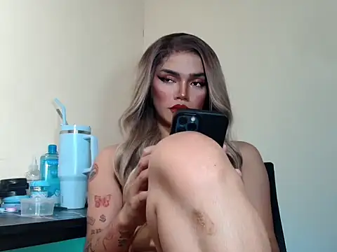 hugecockbabe webcam