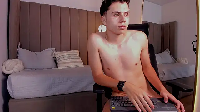 liam_salvatoree webcam
