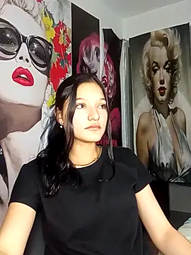Sweet_Innocence_ live sex cam