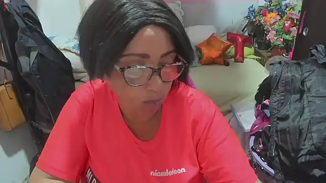 Mrs_mommy_ webcam