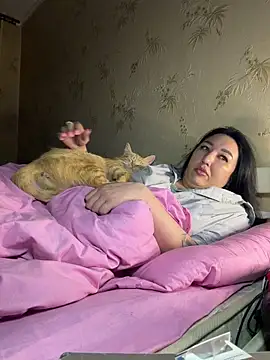 Naughtbaby_2025 webcam