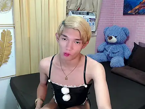 urasian_john18 webcam