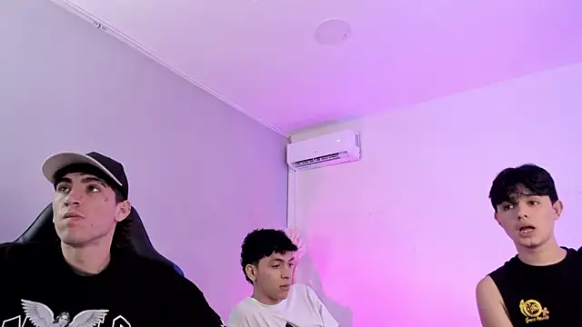 Handsomeboyss19 webcam