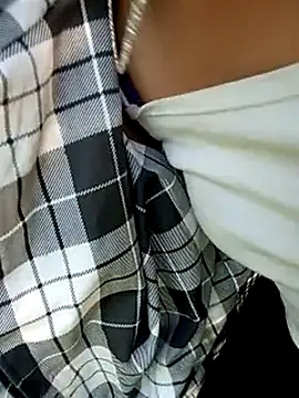 Daisyy-xxx webcam