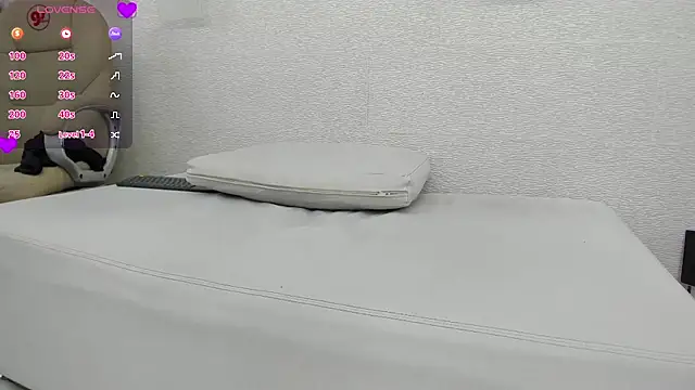 keylaa_nahir webcam