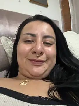 Abril_Luv webcam