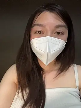 美女fioralba在线直播