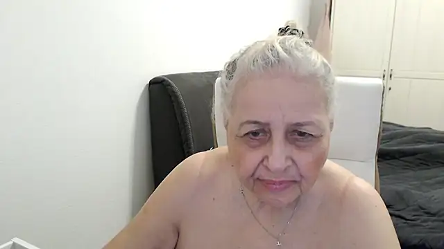 SusiLifeXXX webcam