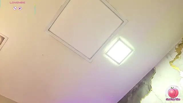 LolyYunno webcam