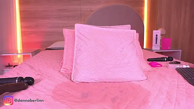 danna_berlin_ (F young) - SQUIRT SHOW ☔🌊
