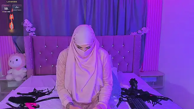 Nayla-Mouna webcam