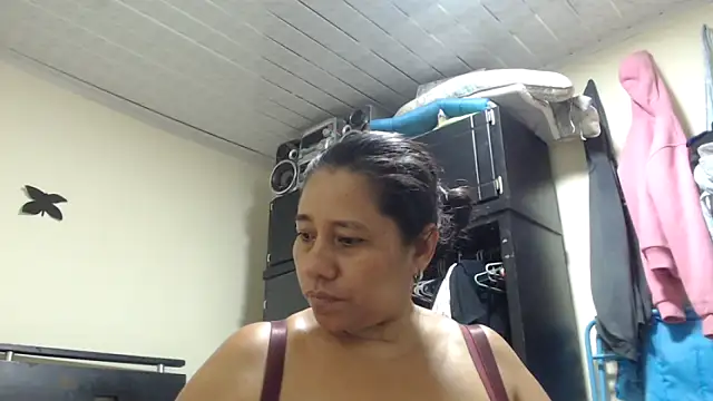 adrixxx38 webcam