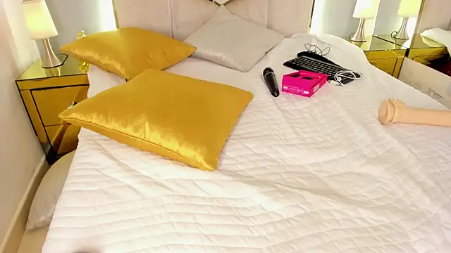 madycarter webcam