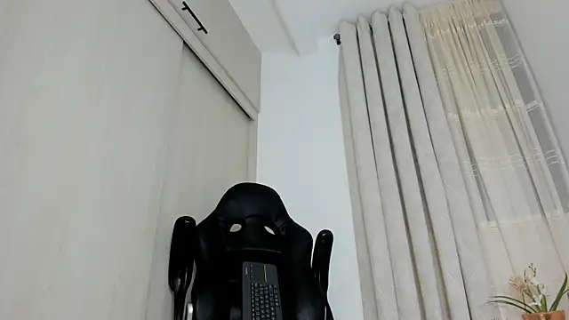 Biscuit_oliva webcam