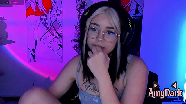 _AmyDark webcam