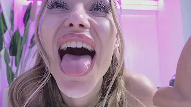 KaseyQuinn_ webcam