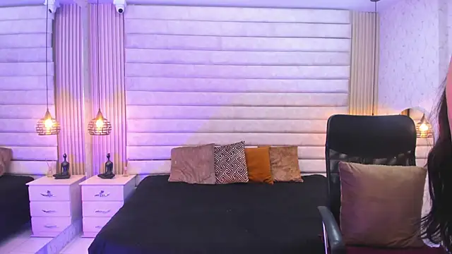 VictoriaaBlair webcam