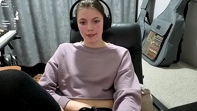 CutieAnny webcam