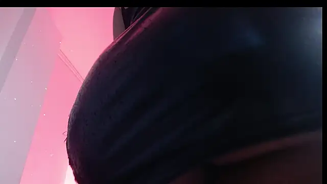 Carolina_Bluee webcam